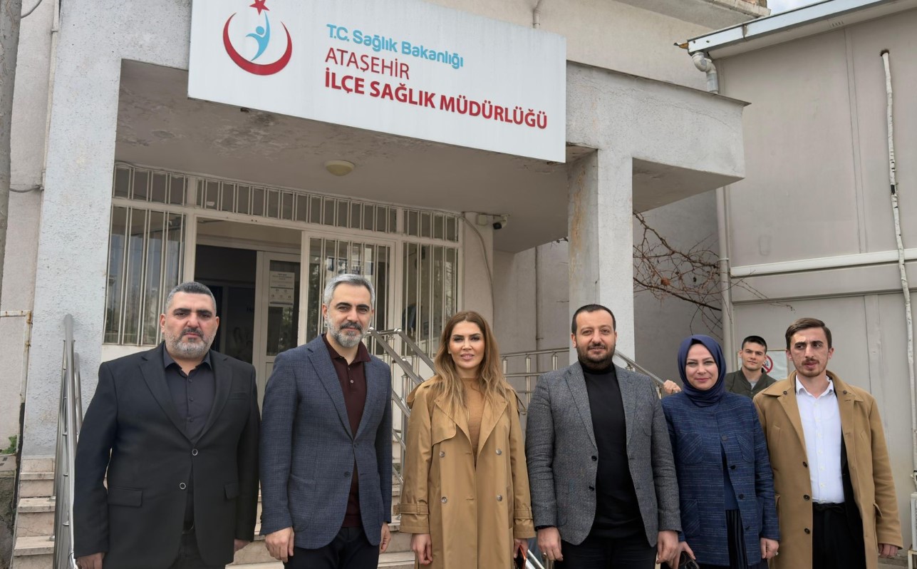İlçe teşkilatımızla birlikte İlçe Sağlık Müdürümüz Dr. Fatih Kırklar’ı 14 Mart Tıp Bayramı münasebetiyle ziyaret ederek ilçemizde yürütülen sağlık hizmetleri ve çalışmalar hakkında bilgi aldık.